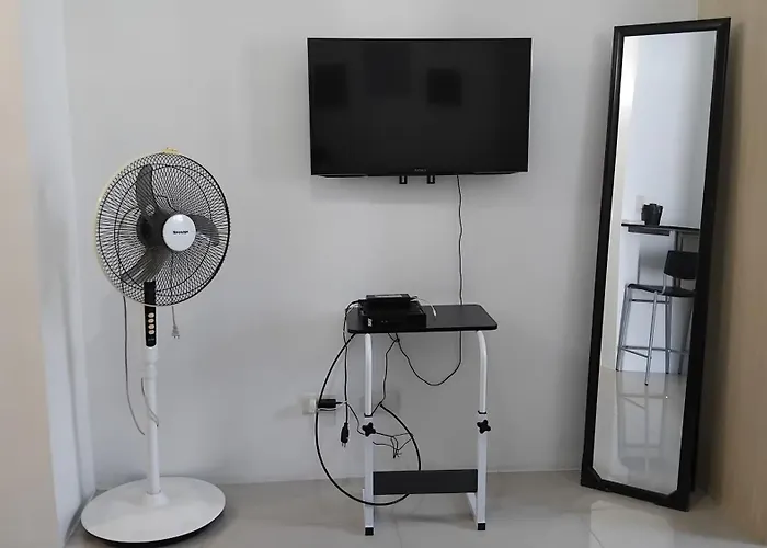 Dizer's Crib 1br Tower B-jazz Apartment *